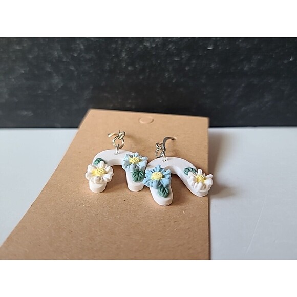 Polymer Clay Floral Dangling Earrings New - Picture 6 of 10